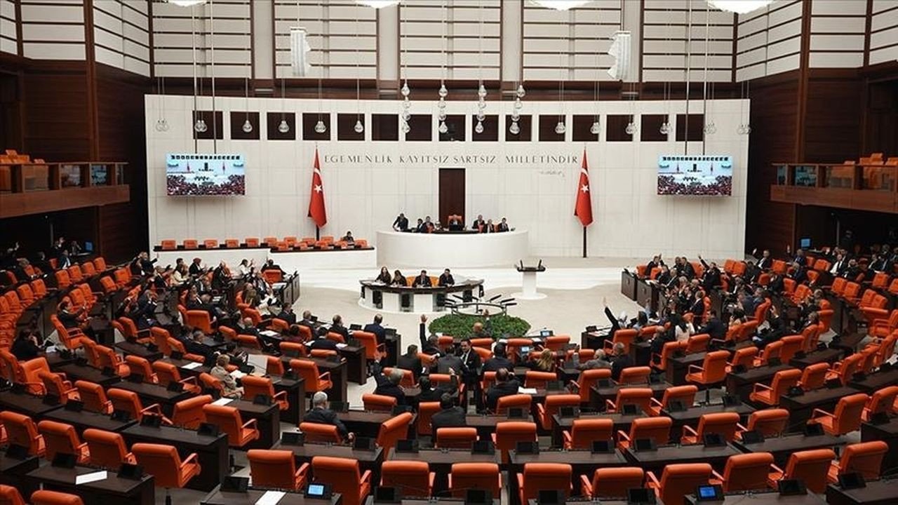 Commission on PKK Disarmament Named ‘Brotherhood and Solidarity’ as CHP Backs Process
